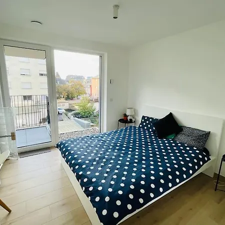 Brand New 1 Bedroom In Center W Terrace - 4a